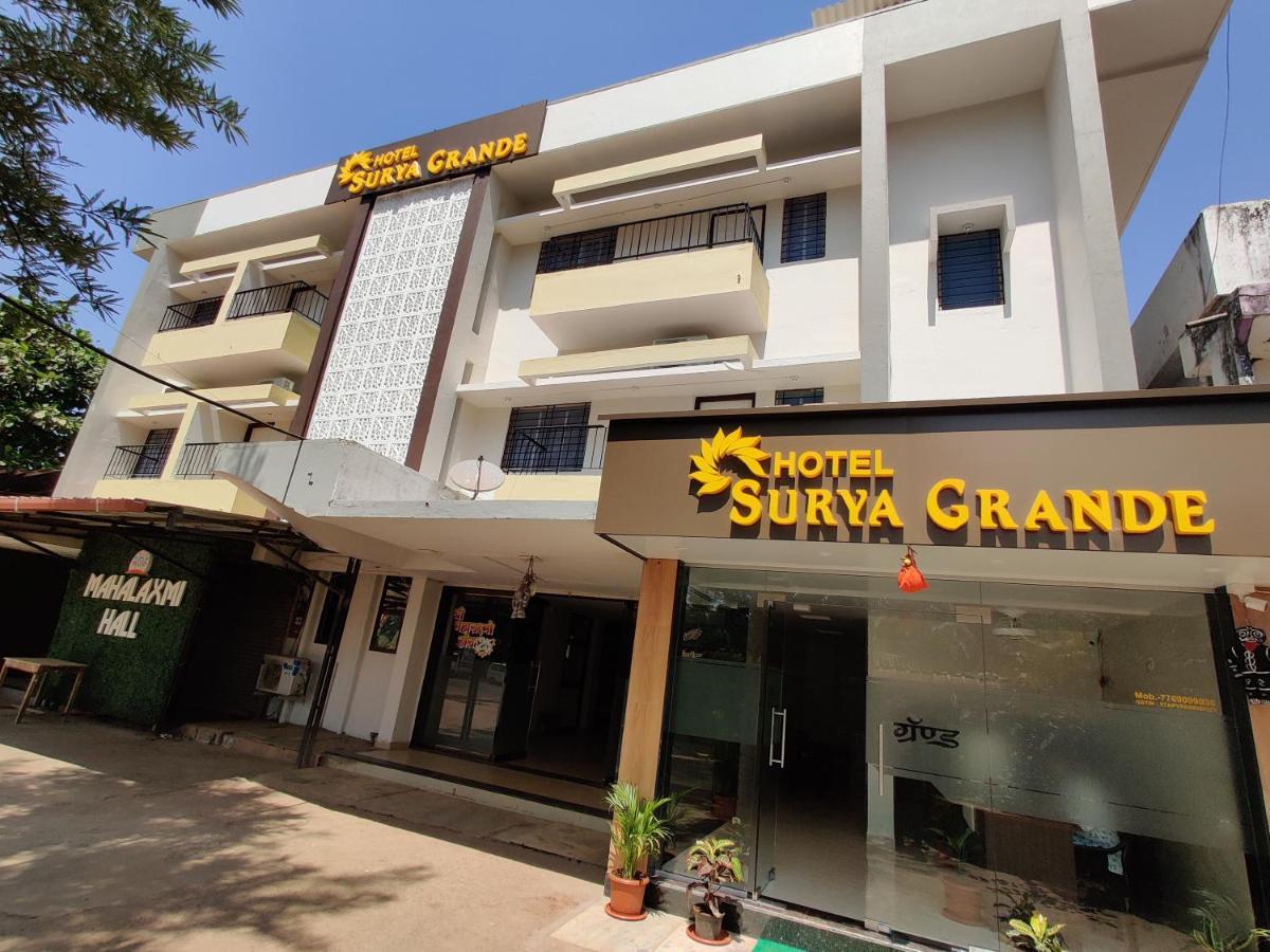 Hotel Surya Grande Kudal  Екстер'єр фото